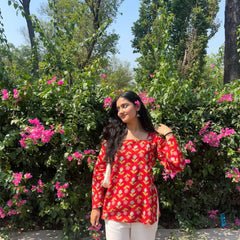 Women Red Floral Printed Cotton Square Neck Top