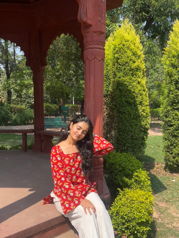 Women Red Floral Printed Cotton Square Neck Top