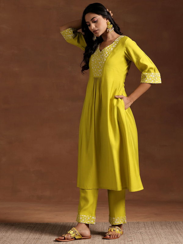  Rayon Kurta Set – Elegant Festive Wear