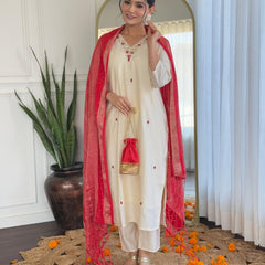 Graceful Silk Embroidered Suit Set Offwhite