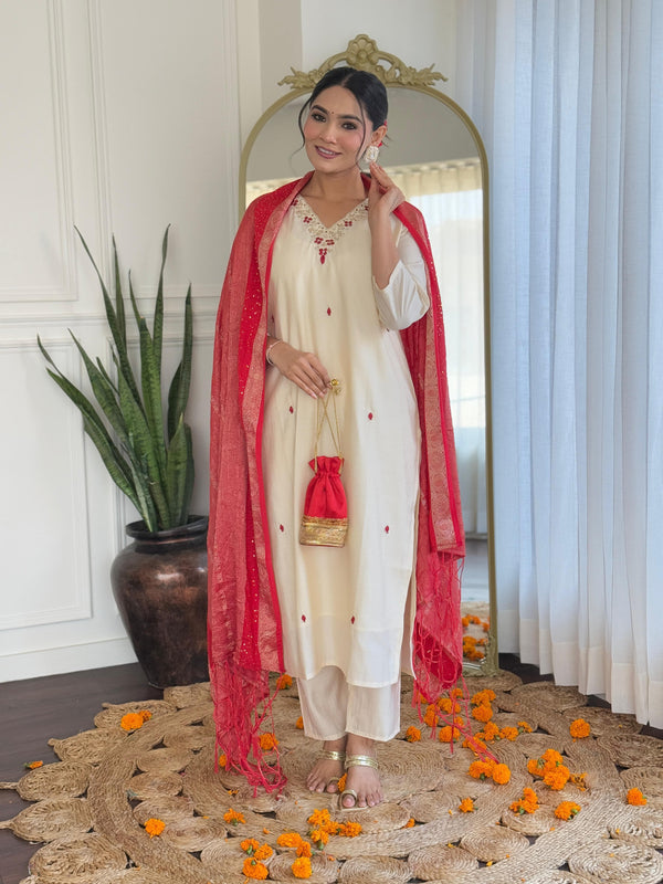 Graceful Silk Embroidered Suit Set Offwhite