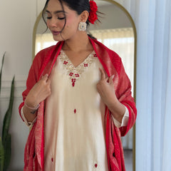 Graceful Silk Embroidered Suit Set Offwhite