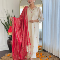 Graceful Silk Embroidered Suit Set Offwhite