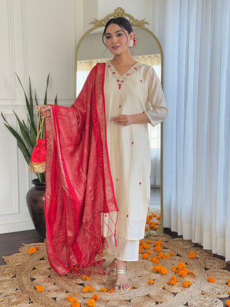 Graceful Silk Embroidered Suit Set Offwhite