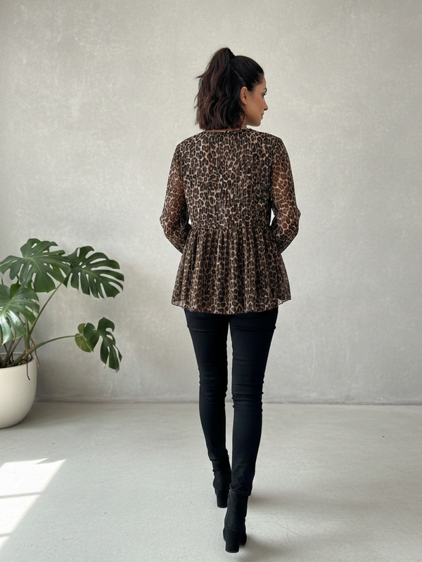 Women Black Chiffon Animal Print Top 